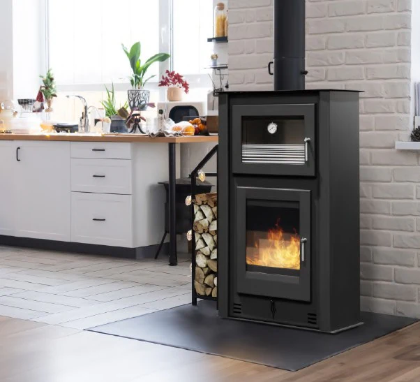 Wood-burning stove without ventilation & with oven AVEYRON PF037F